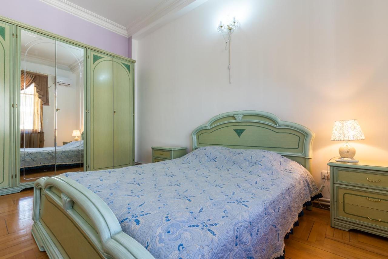 Center 4 You Hotel Tbilisi Ngoại thất bức ảnh