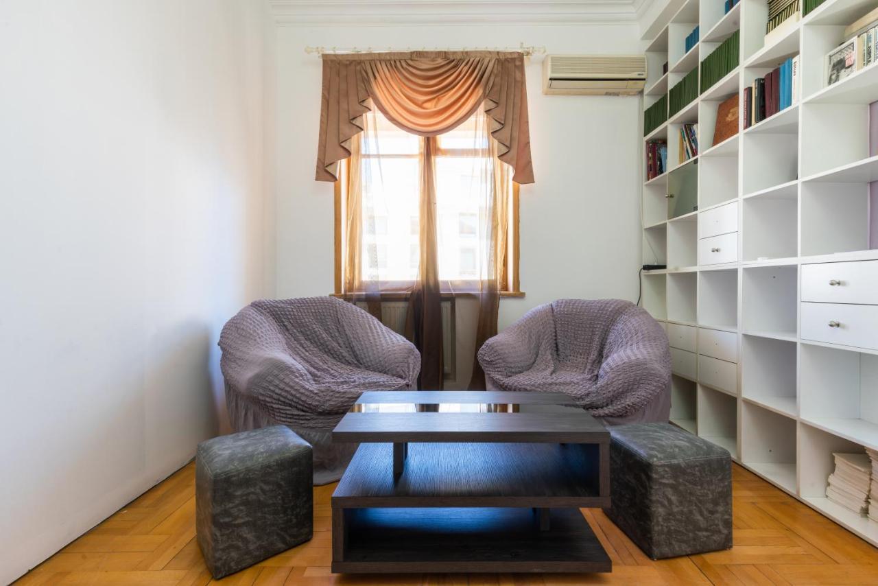 Center 4 You Hotel Tbilisi Ngoại thất bức ảnh