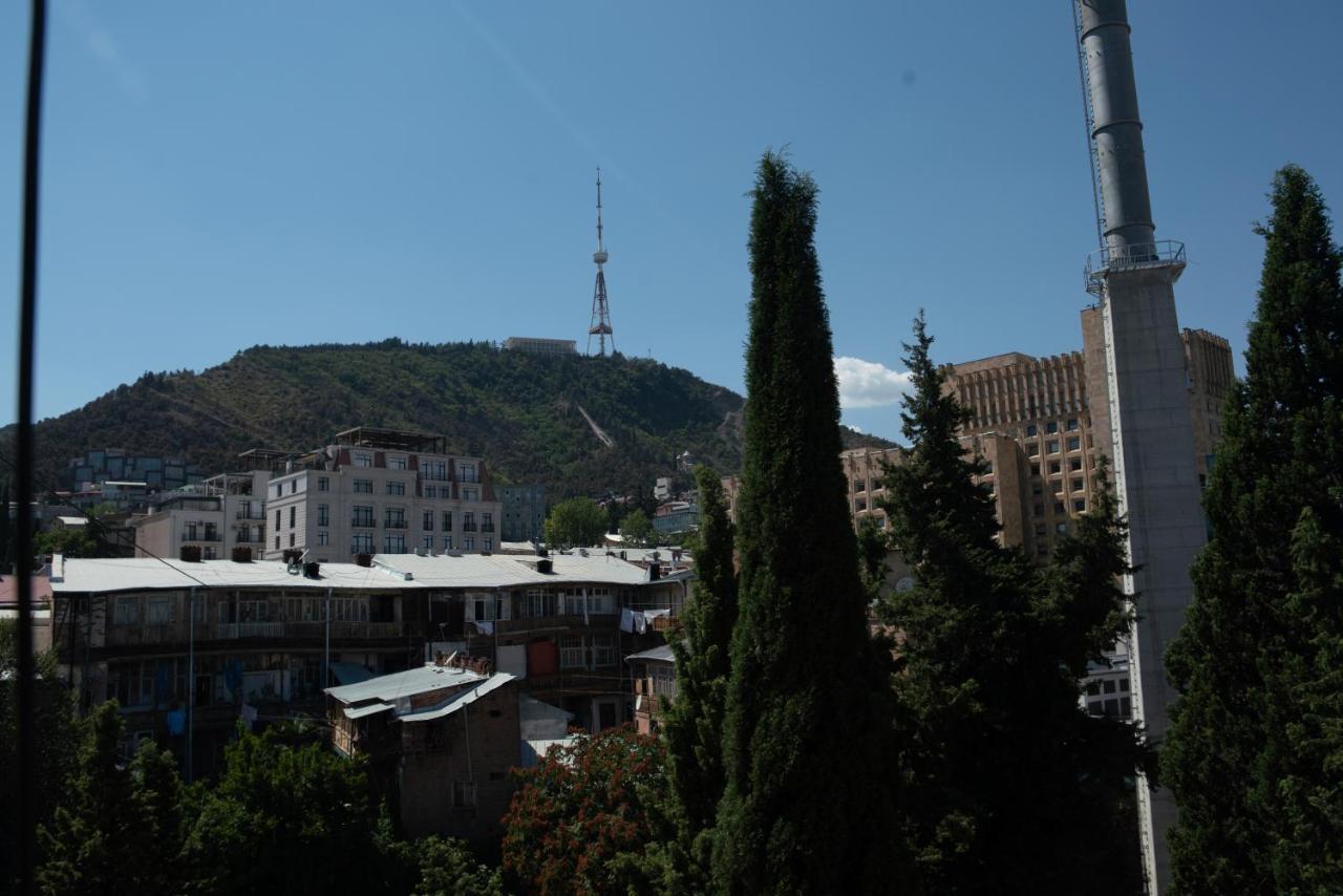Center 4 You Hotel Tbilisi Ngoại thất bức ảnh