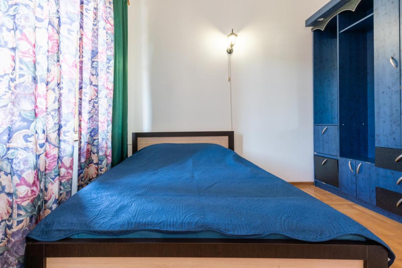 Center 4 You Hotel Tbilisi Ngoại thất bức ảnh