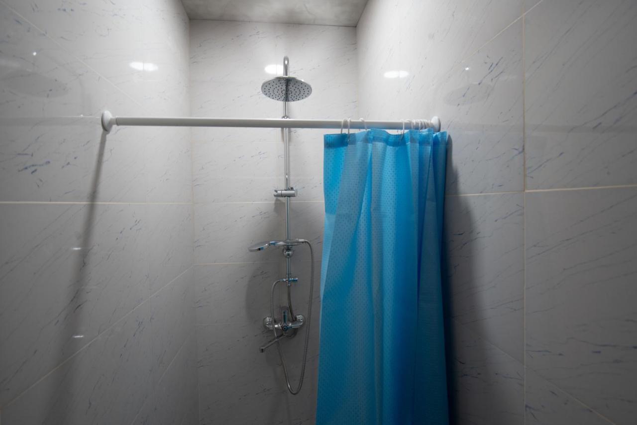 Center 4 You Hotel Tbilisi Ngoại thất bức ảnh