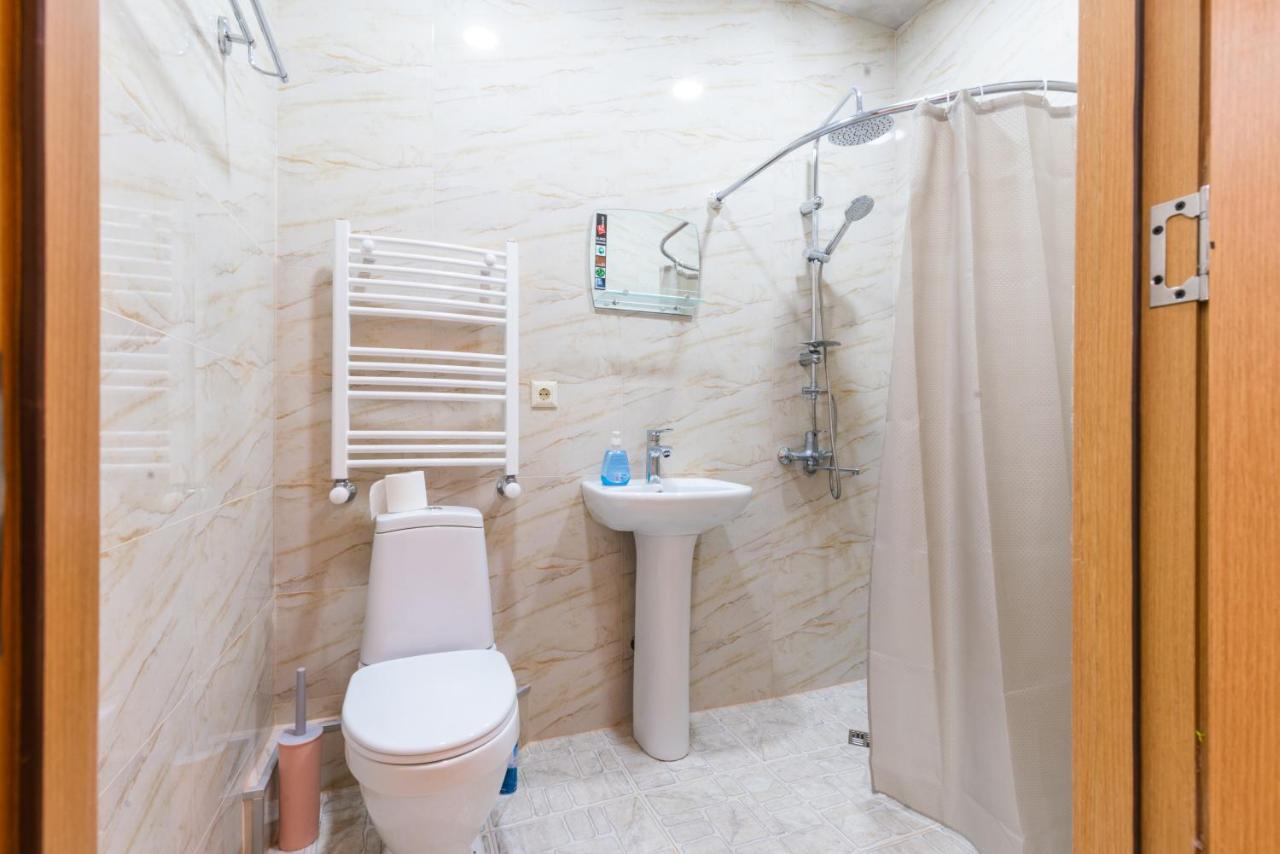 Center 4 You Hotel Tbilisi Ngoại thất bức ảnh