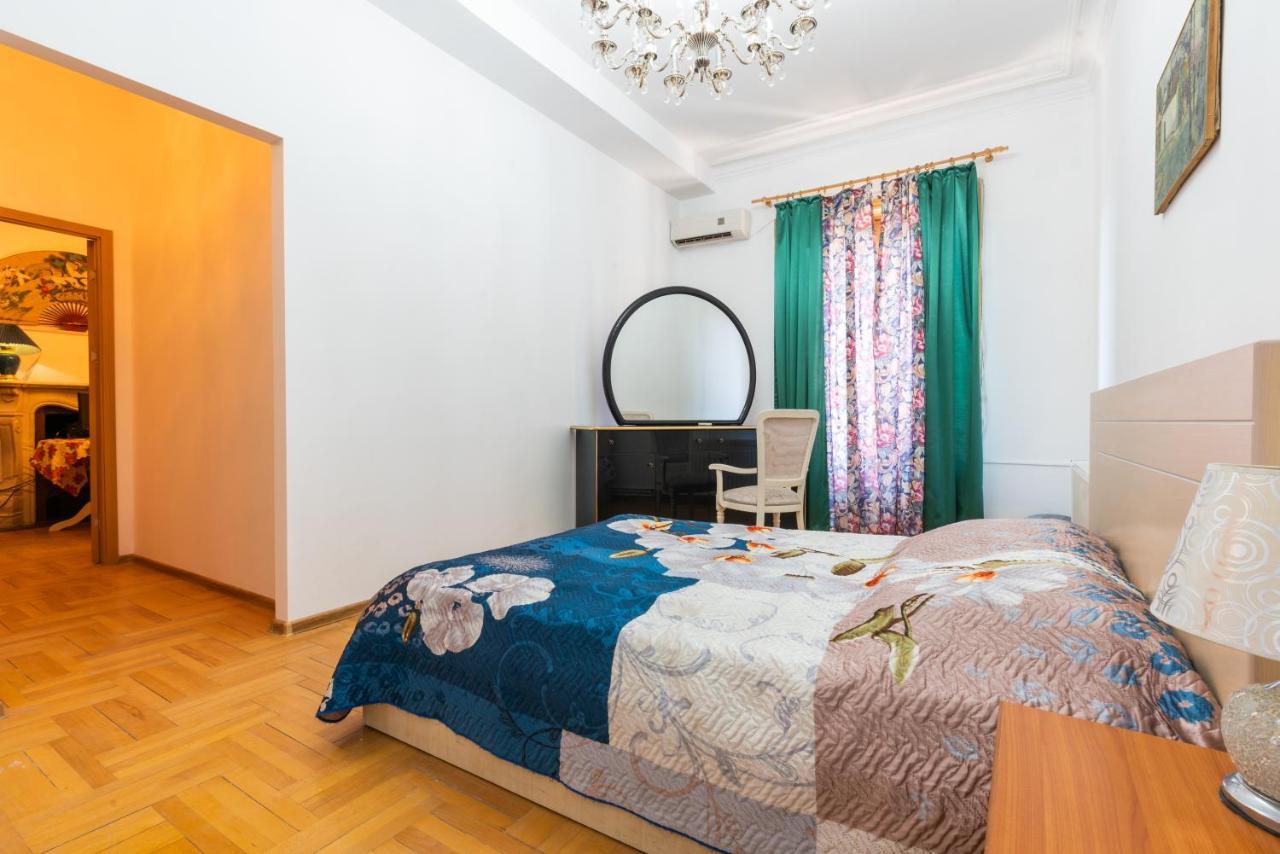 Center 4 You Hotel Tbilisi Ngoại thất bức ảnh