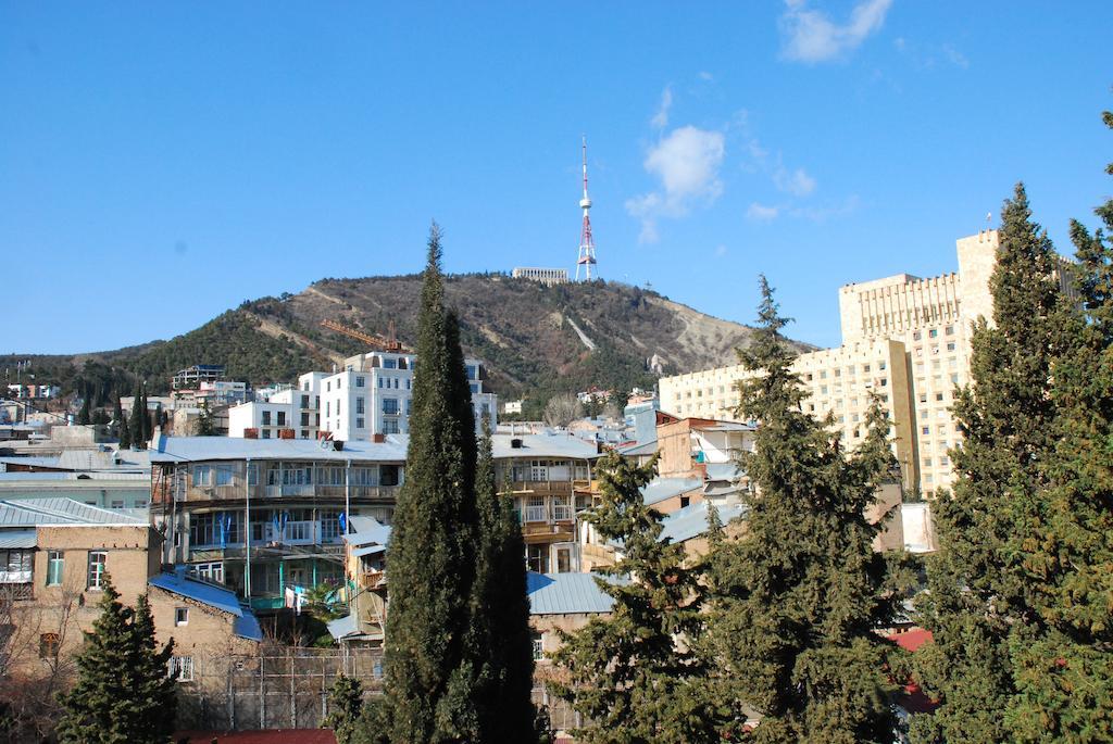 Center 4 You Hotel Tbilisi Ngoại thất bức ảnh