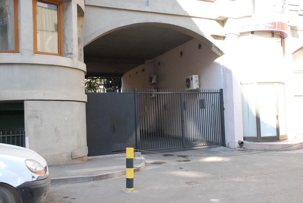 Center 4 You Hotel Tbilisi Ngoại thất bức ảnh